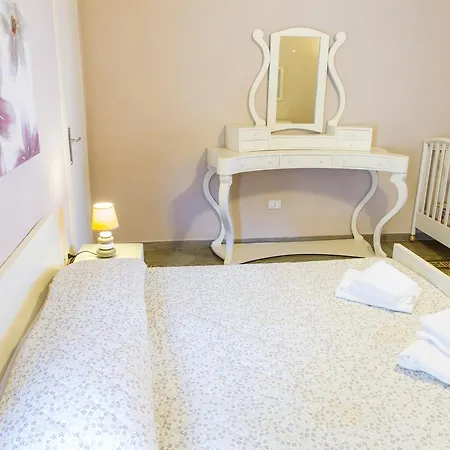 Connie's Heritage Apartment Cefalu
